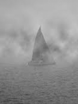 KDD 2019 Embarcaciones apareciendo entre la niebla (+18)